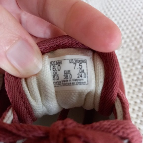 Vans ladies size 7.5 - Picture 4 of 5